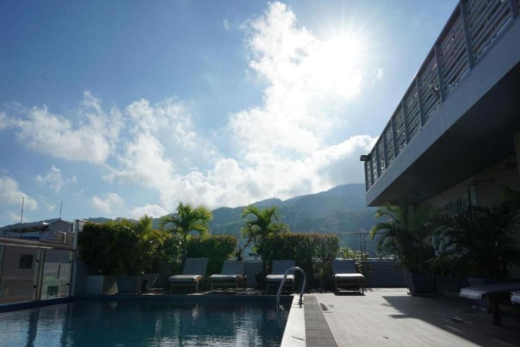 Elegancy Sansabai Hotel Patong Экстерьер фото