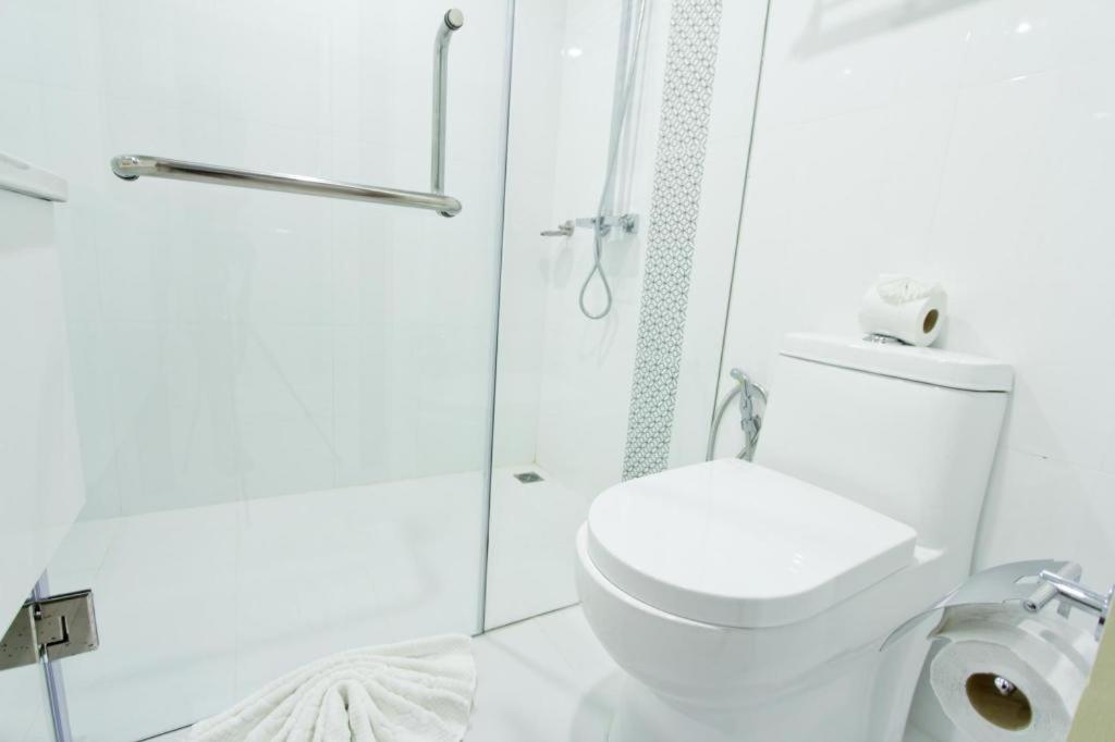 Elegancy Sansabai Hotel Patong Экстерьер фото