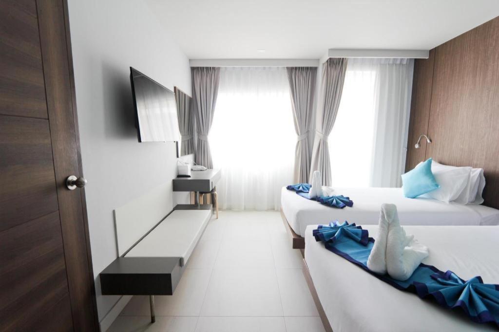 Elegancy Sansabai Hotel Patong Экстерьер фото
